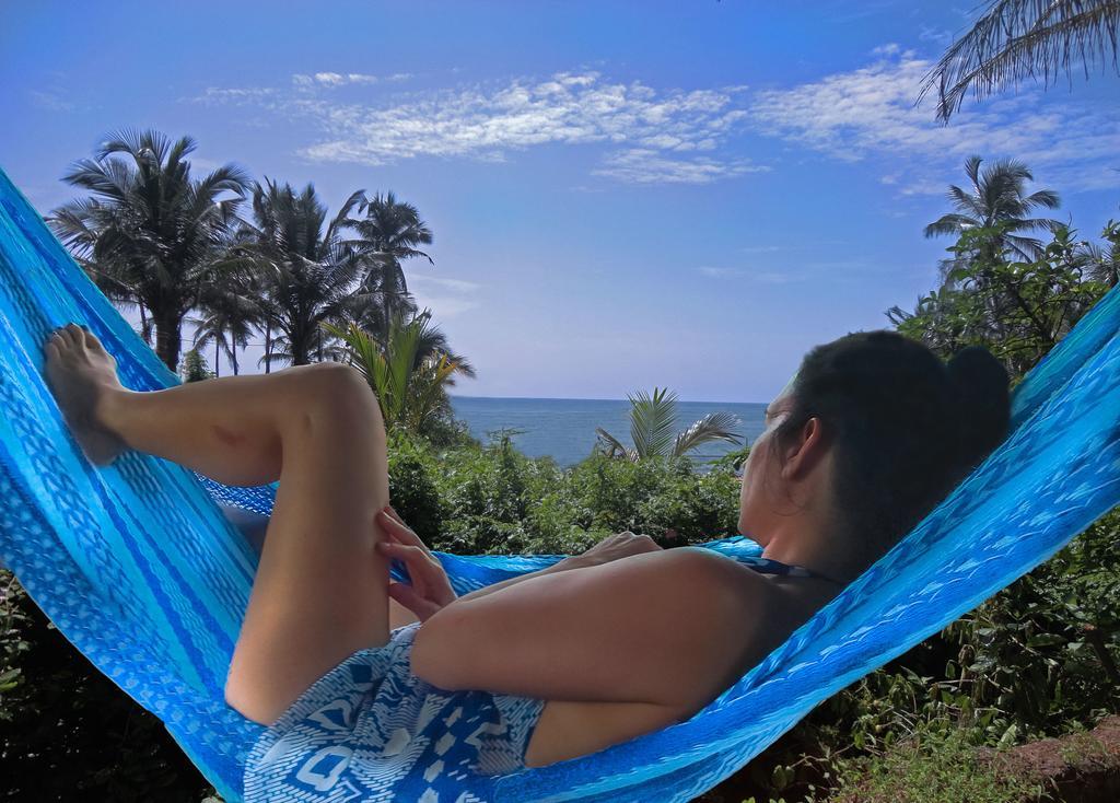 The Yuppi Hippi Hideout Hotel Anjuna Bagian luar foto