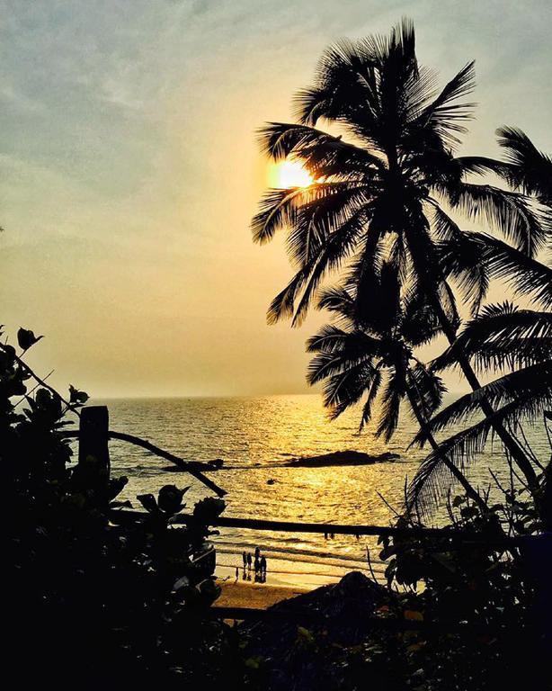 The Yuppi Hippi Hideout Hotel Anjuna Bagian luar foto
